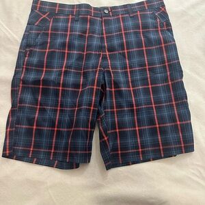 Bnwt! Callaway Plaid Men's Shorts - Red and Blue